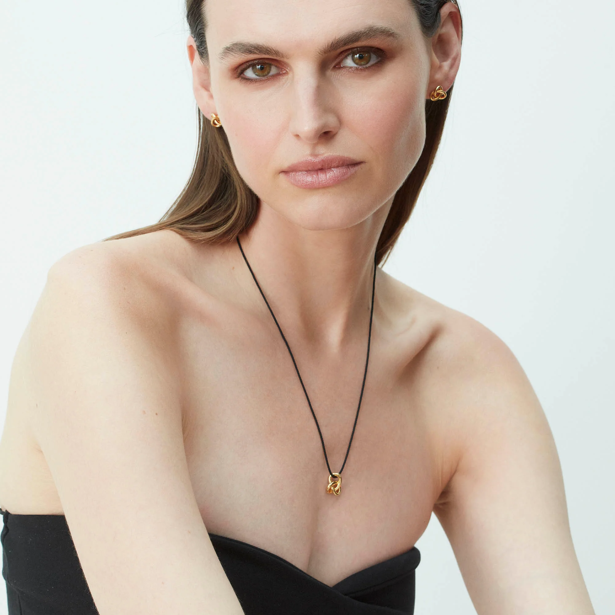 Amara Cord Necklace Gold - Image 2