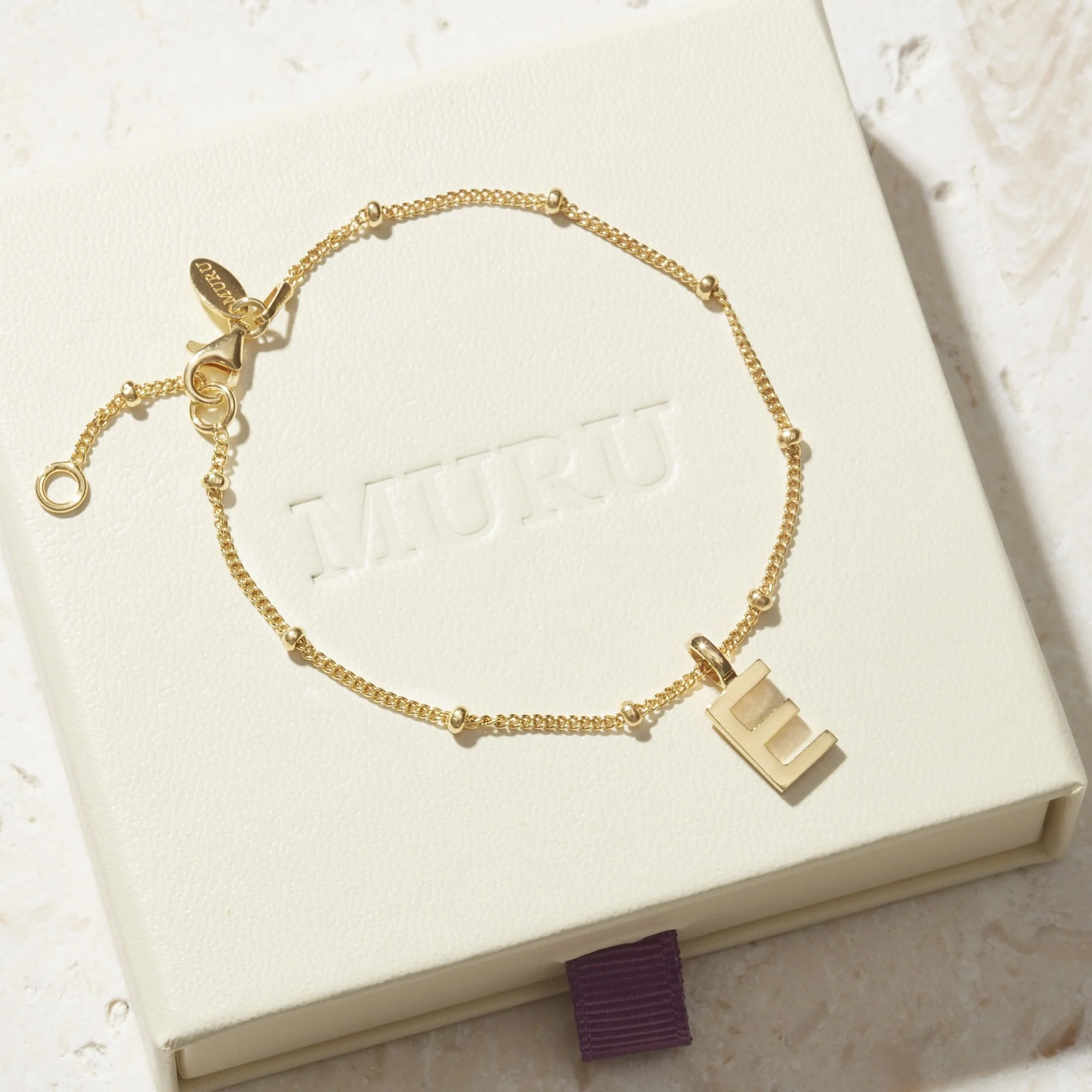 Letter Bead Bracelet Gold - Image 3