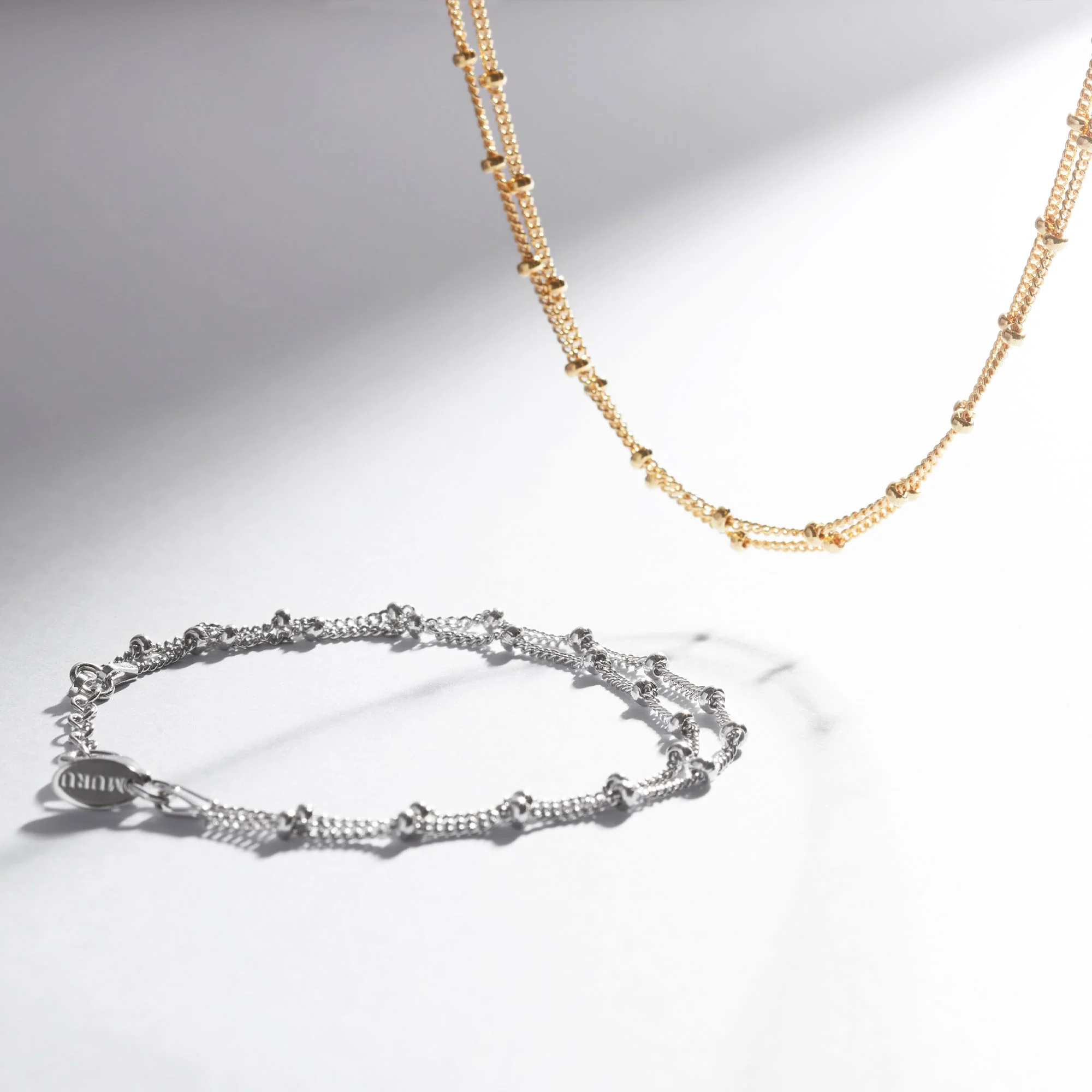 Duo Bead Bracelet Gold - Image 3