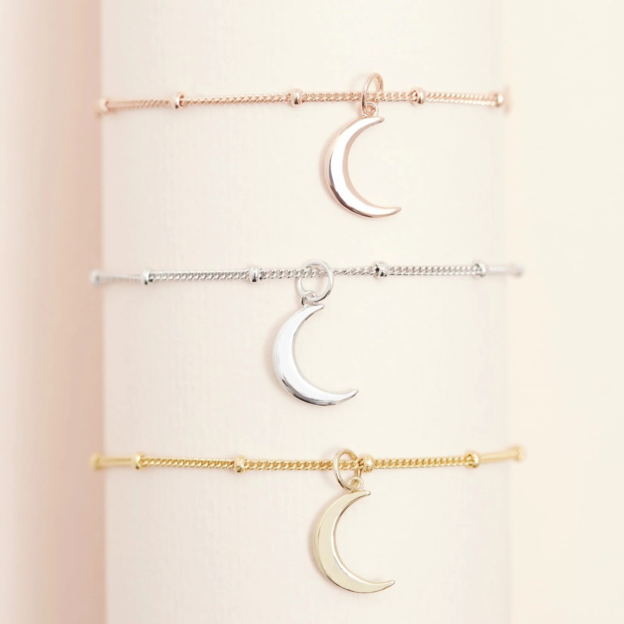 Moon Bracelet Gold - Image 3