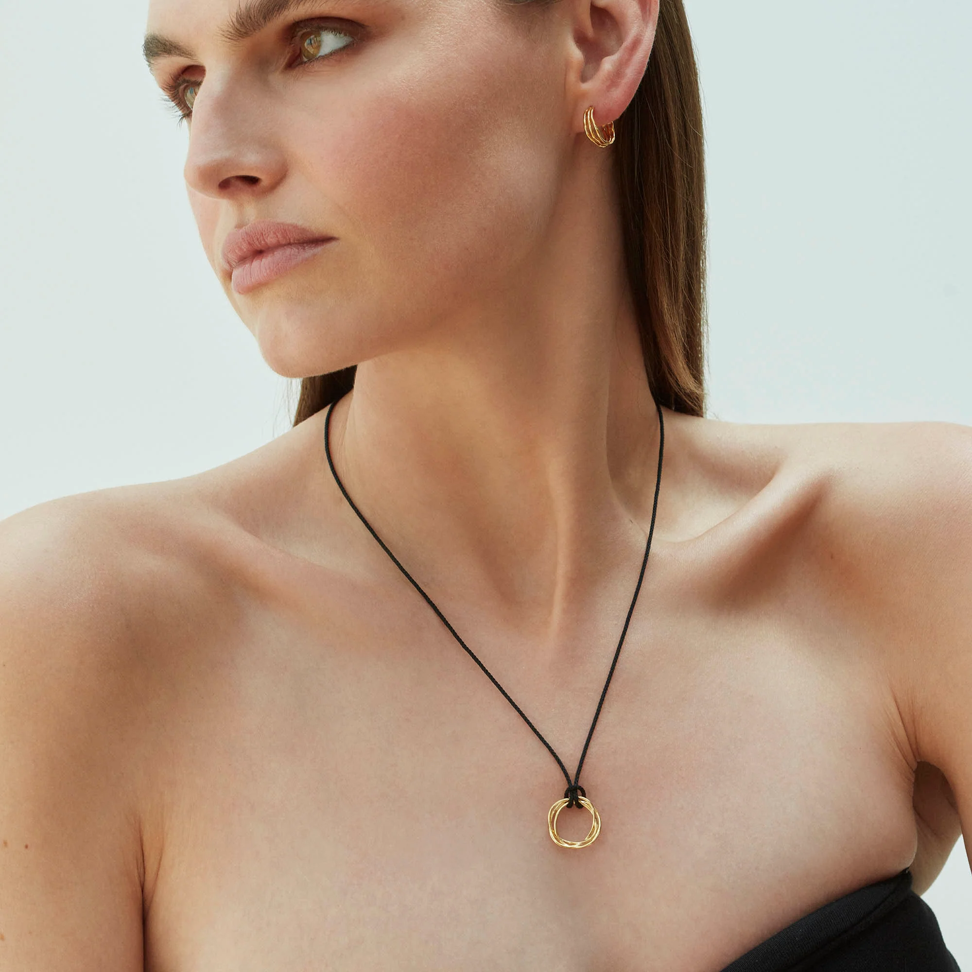 Karma Circle Cord Necklace Silver - Image 4