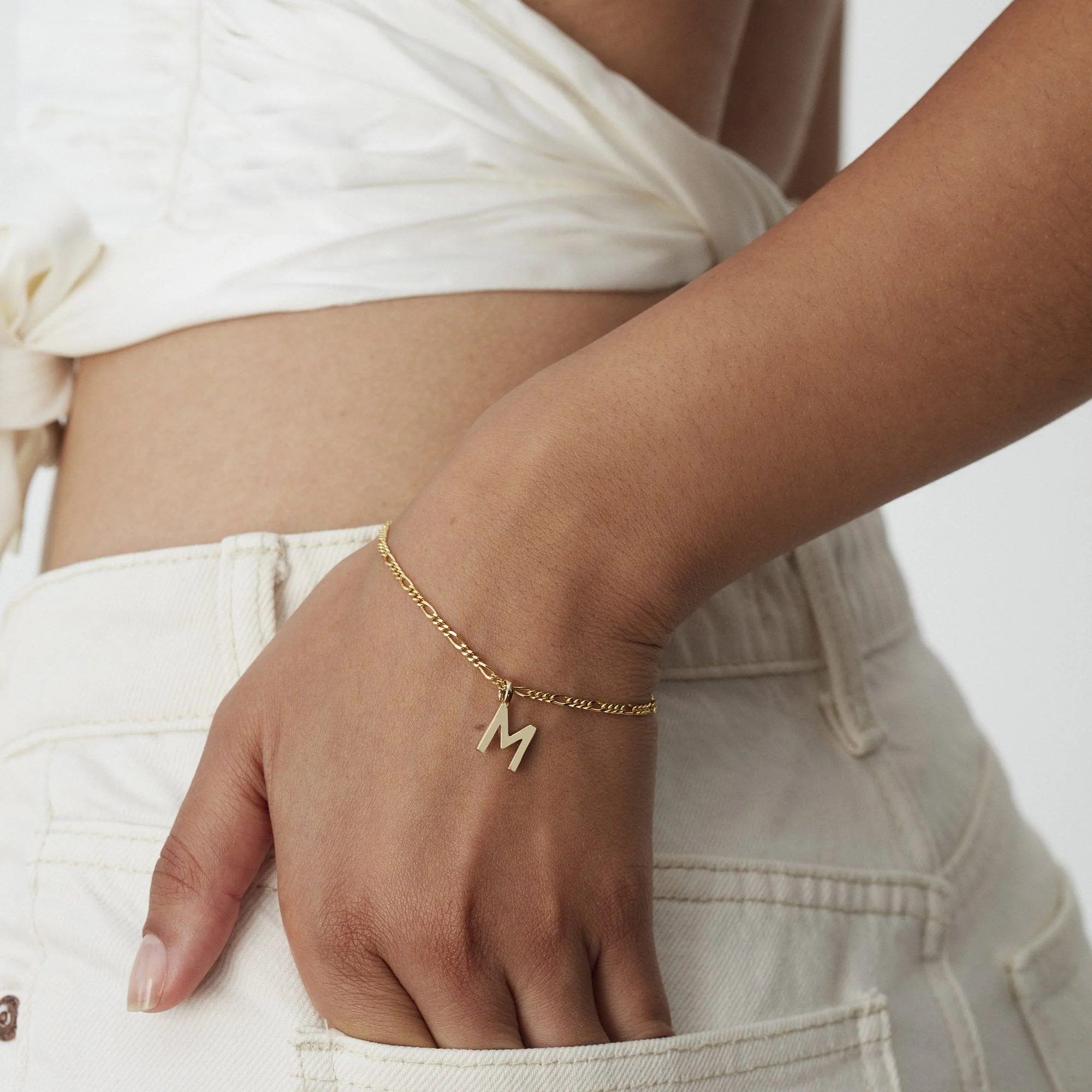 Letter Figaro Bracelet Gold - Image 2