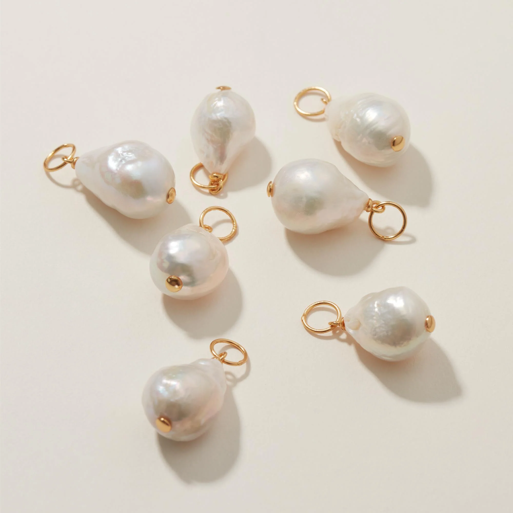 Letter & Freshwater Pearl with Bead Chain Gold - Image 5