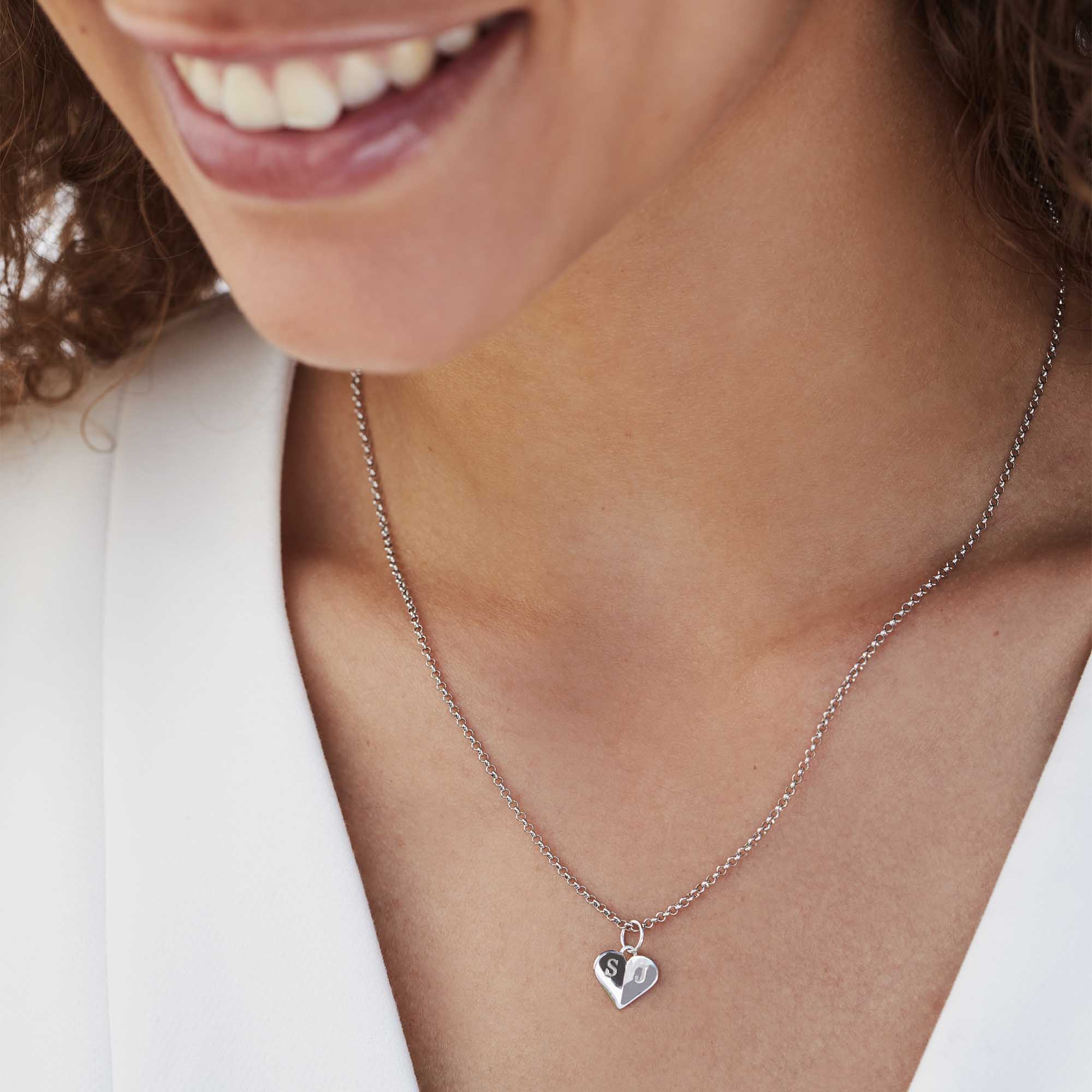 Mini Heart Necklace Gold - Image 4