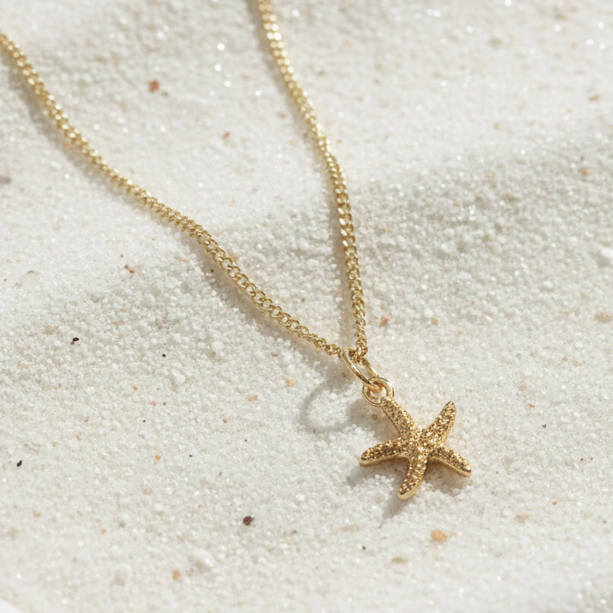 Mini Starfish Necklace Gold - Image 3