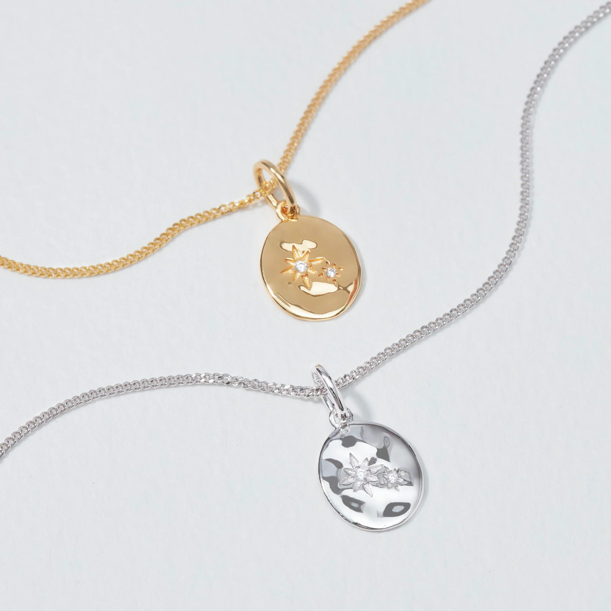 Mother and Child Necklace Gold - Image 4