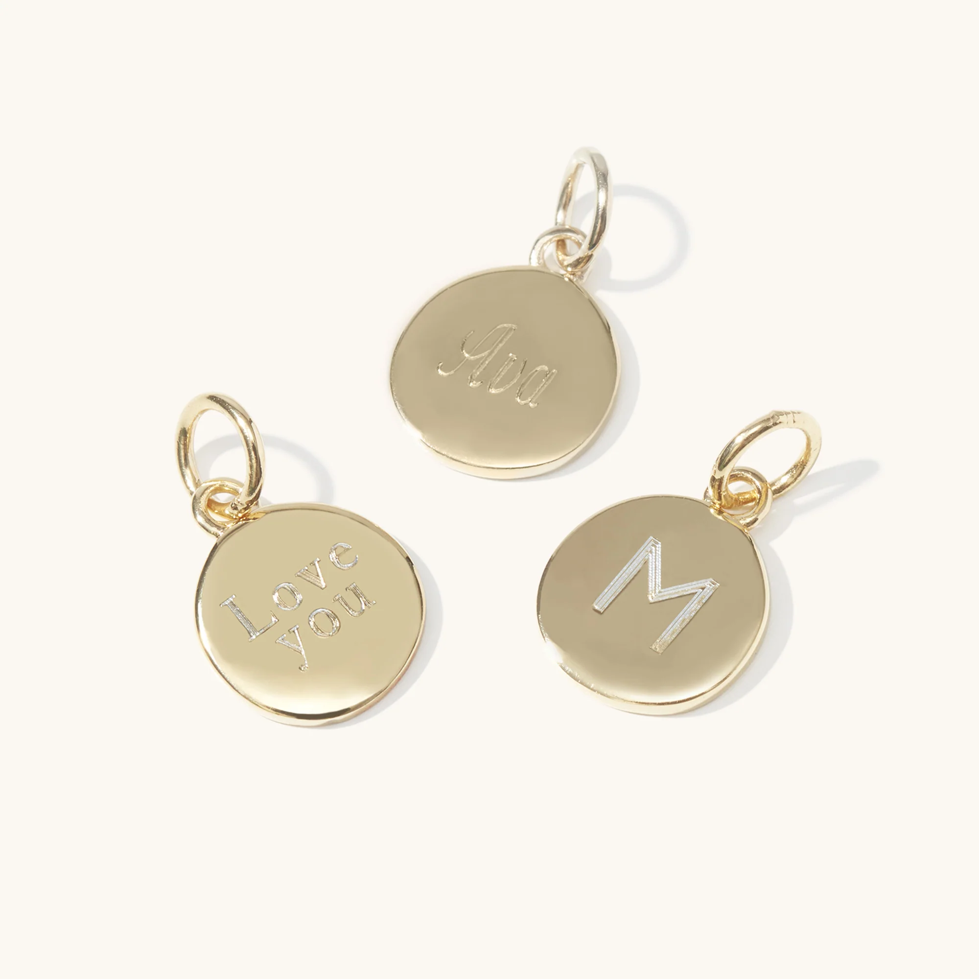 Personalised Disc & Letter Bracelet Gold - Image 4