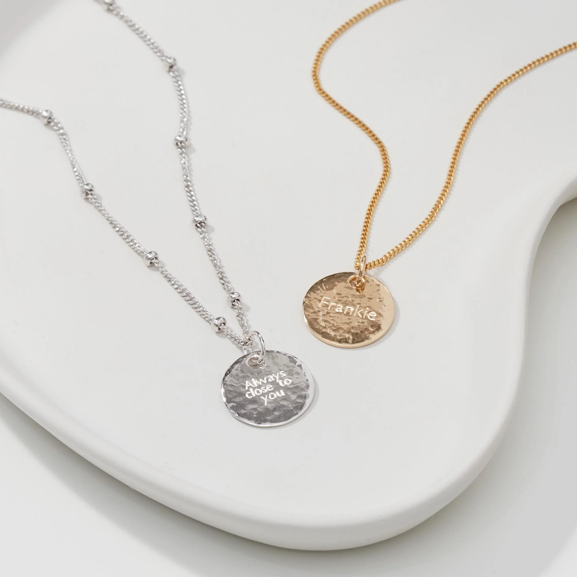 Personalised Hammered Necklace Gold - Image 3